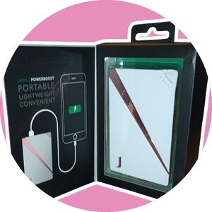 ☃️⛄☃️Jade J PowerBoost Portable Charger 3000 MAH